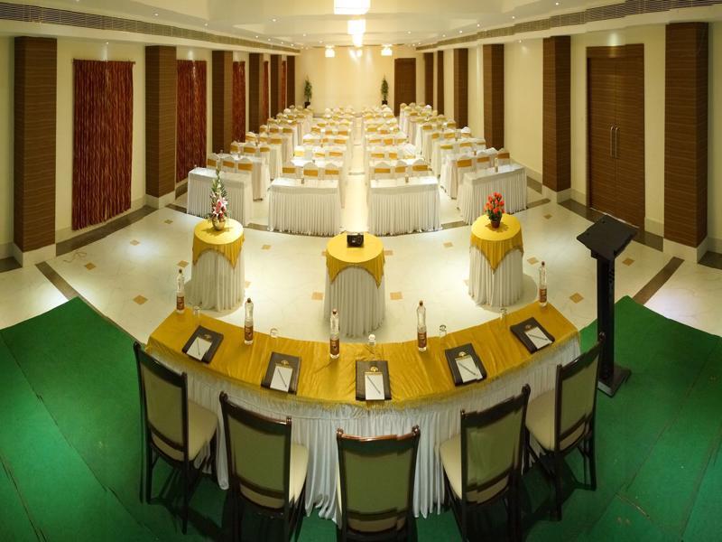 Poppys Hotel Мадурай Экстерьер фото