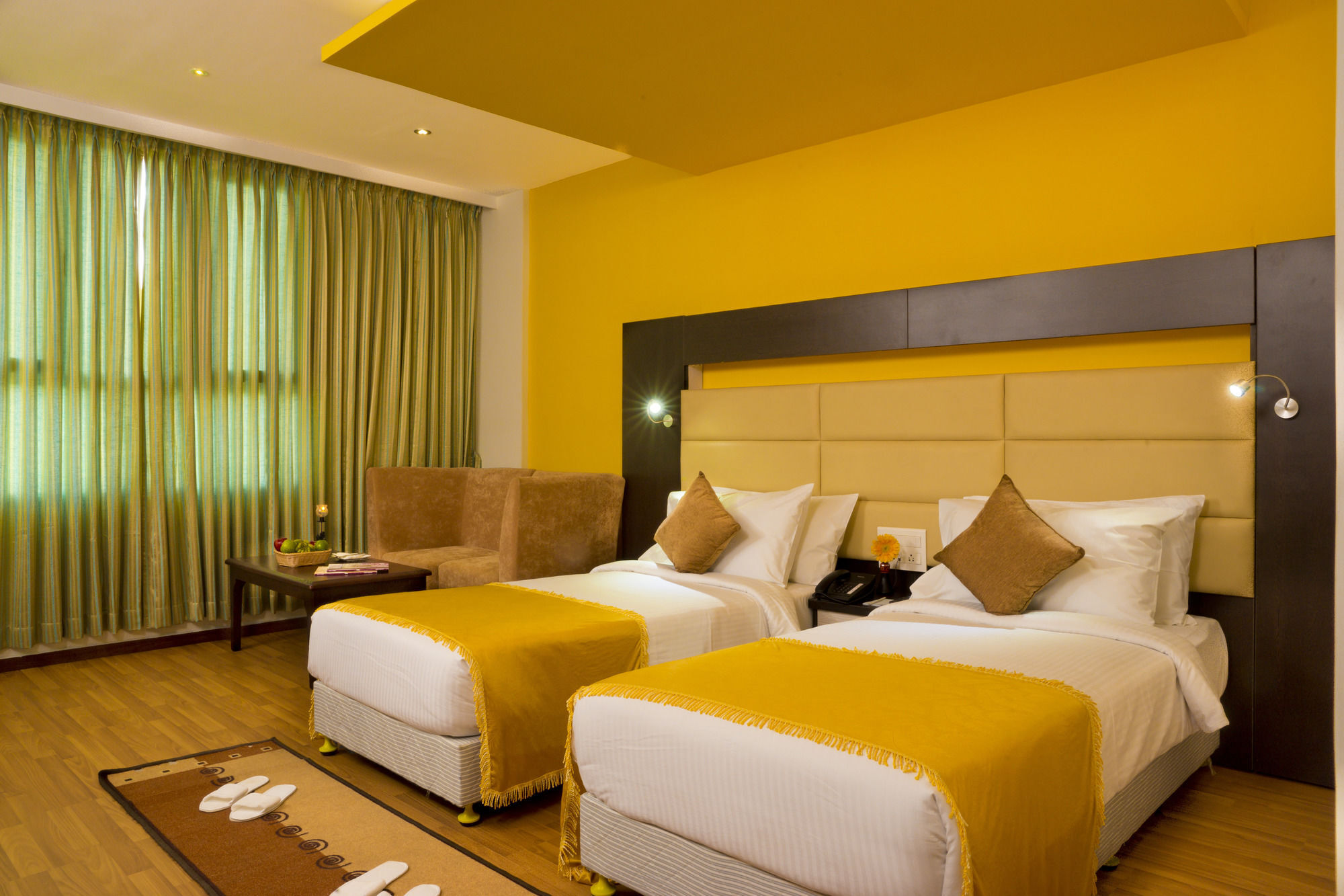Poppys Hotel Мадурай Экстерьер фото